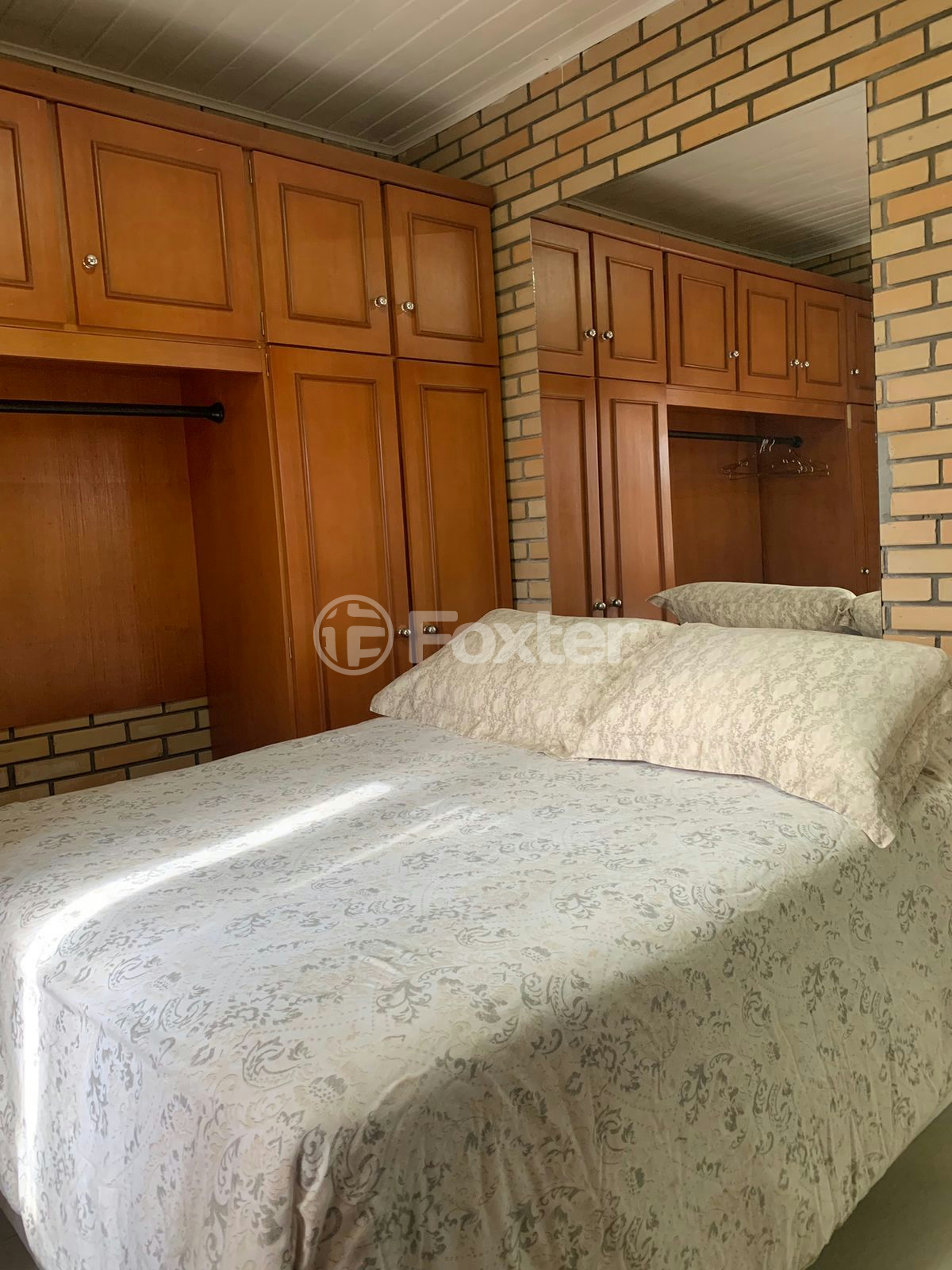 Casa à venda com 3 quartos, 106m² - Foto 2
