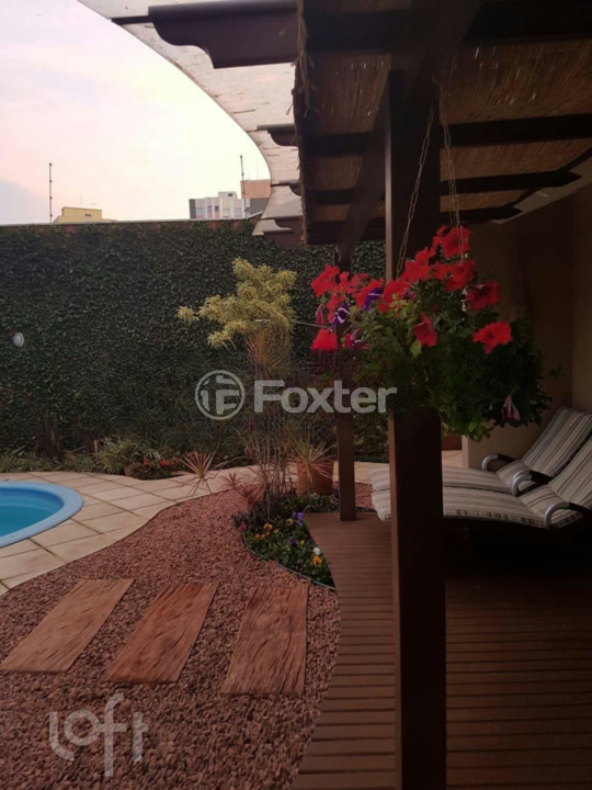 Casa à venda com 3 quartos, 234m² - Foto 15