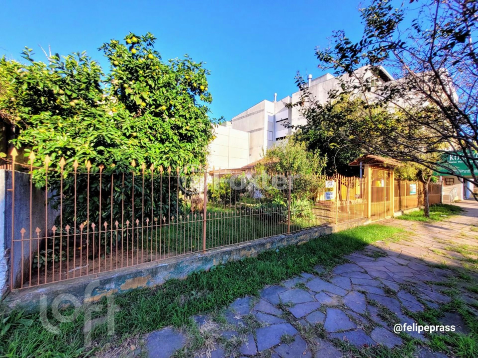 Casa à venda com 2 quartos, 290m² - Foto 5