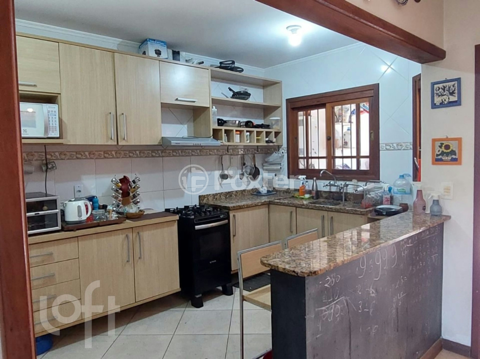 Casa à venda com 3 quartos, 127m² - Foto 1