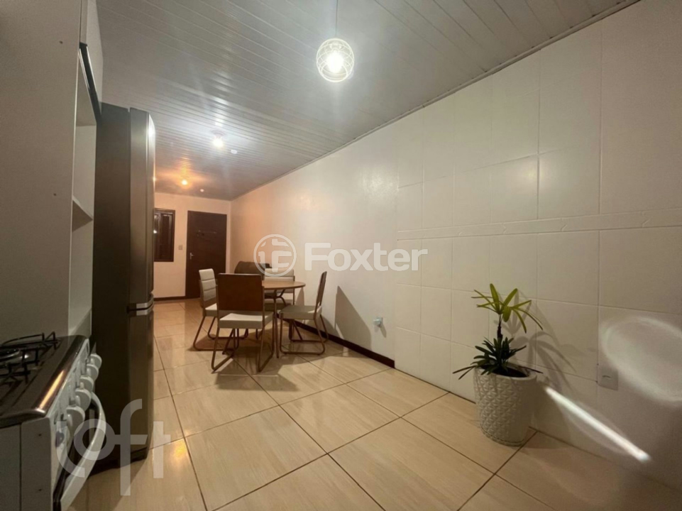 Casa à venda com 2 quartos, 68m² - Foto 6
