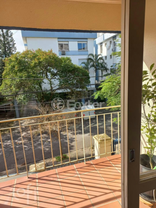 Apartamento à venda com 2 quartos, 67m² - Foto 2