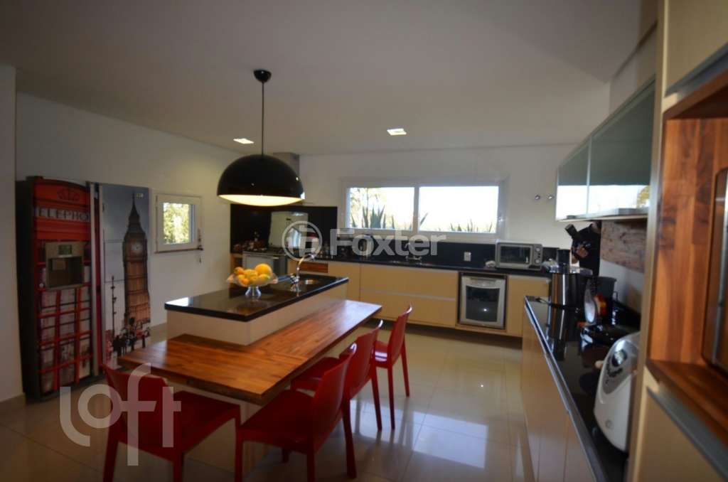Casa à venda com 3 quartos, 990m² - Foto 4