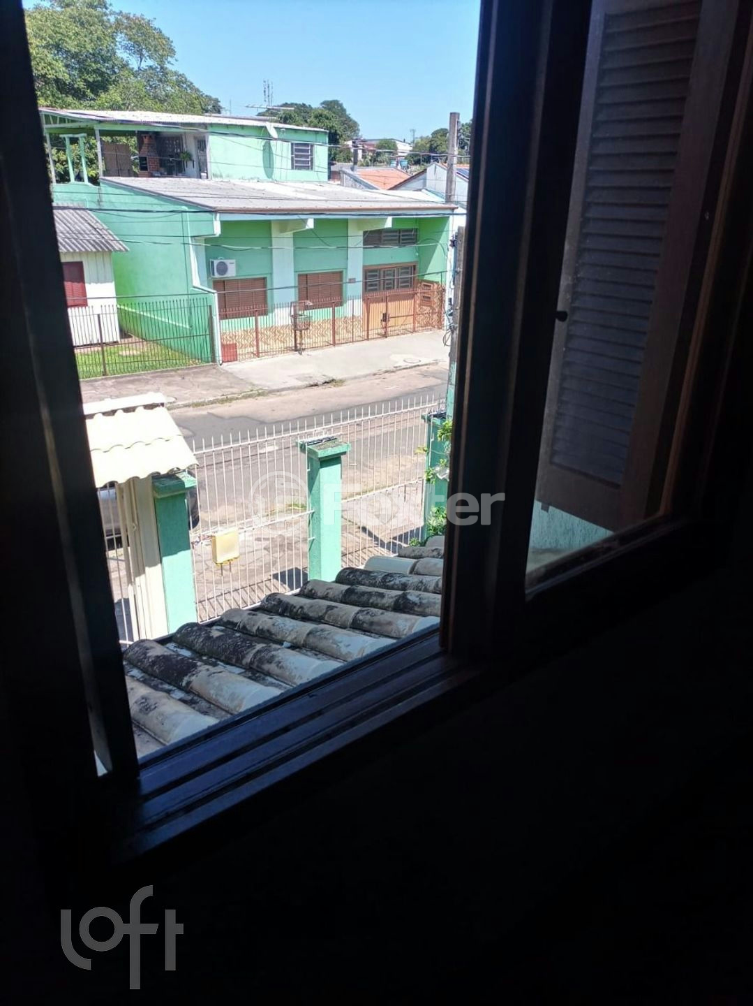 Casa à venda com 3 quartos, 90m² - Foto 2