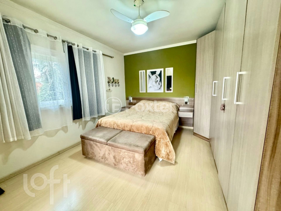 Casa à venda com 3 quartos, 142m² - Foto 2
