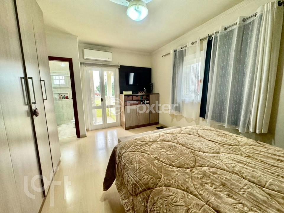 Casa à venda com 3 quartos, 142m² - Foto 4