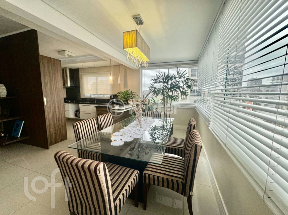 Apartamento à venda com 3 quartos, 114m² - Foto 2