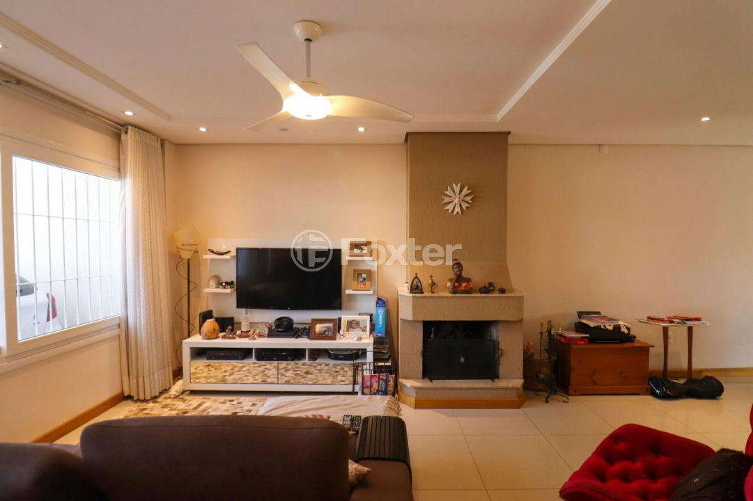 Casa de Condomínio à venda com 3 quartos, 142m² - Foto 1