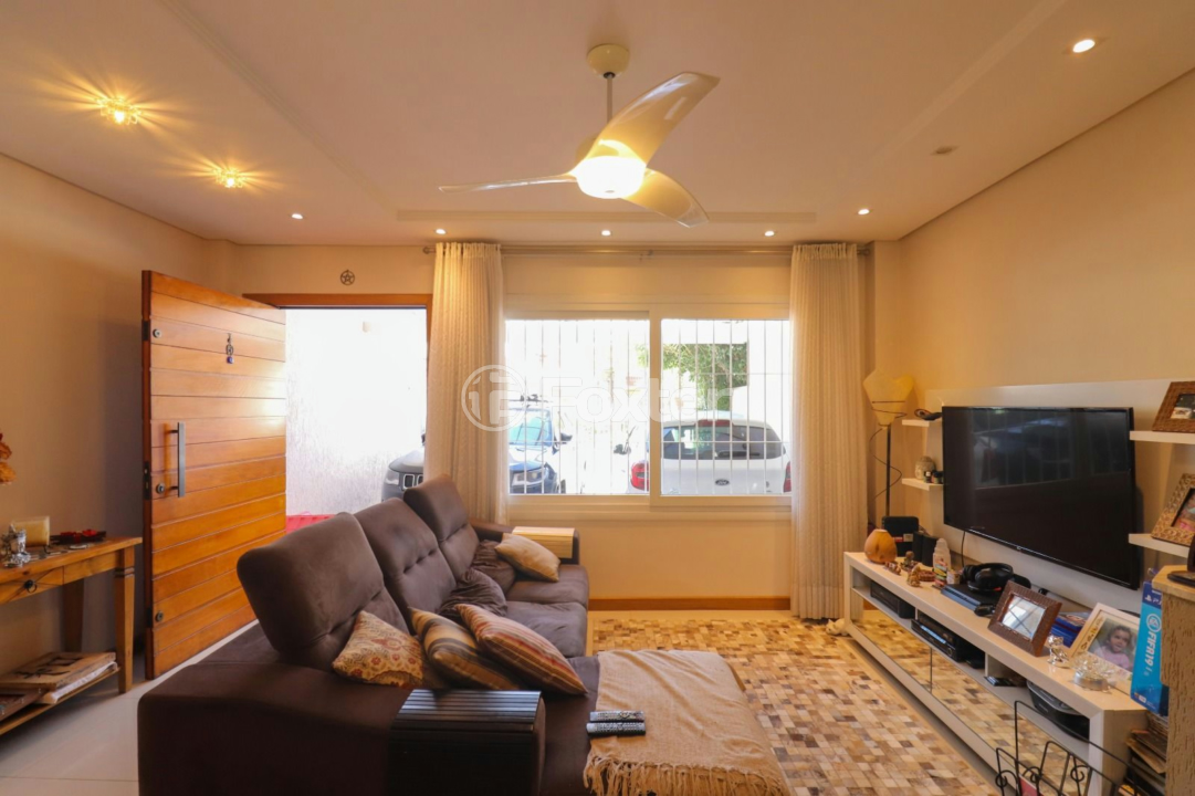 Casa de Condomínio à venda com 3 quartos, 142m² - Foto 2