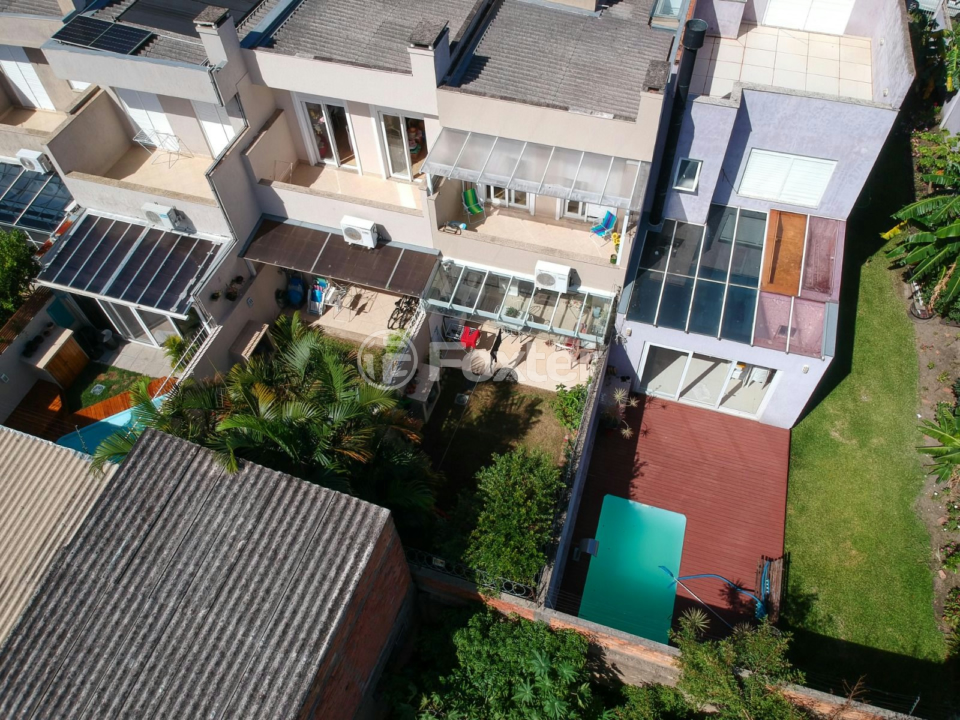 Casa de Condomínio à venda com 3 quartos, 142m² - Foto 25