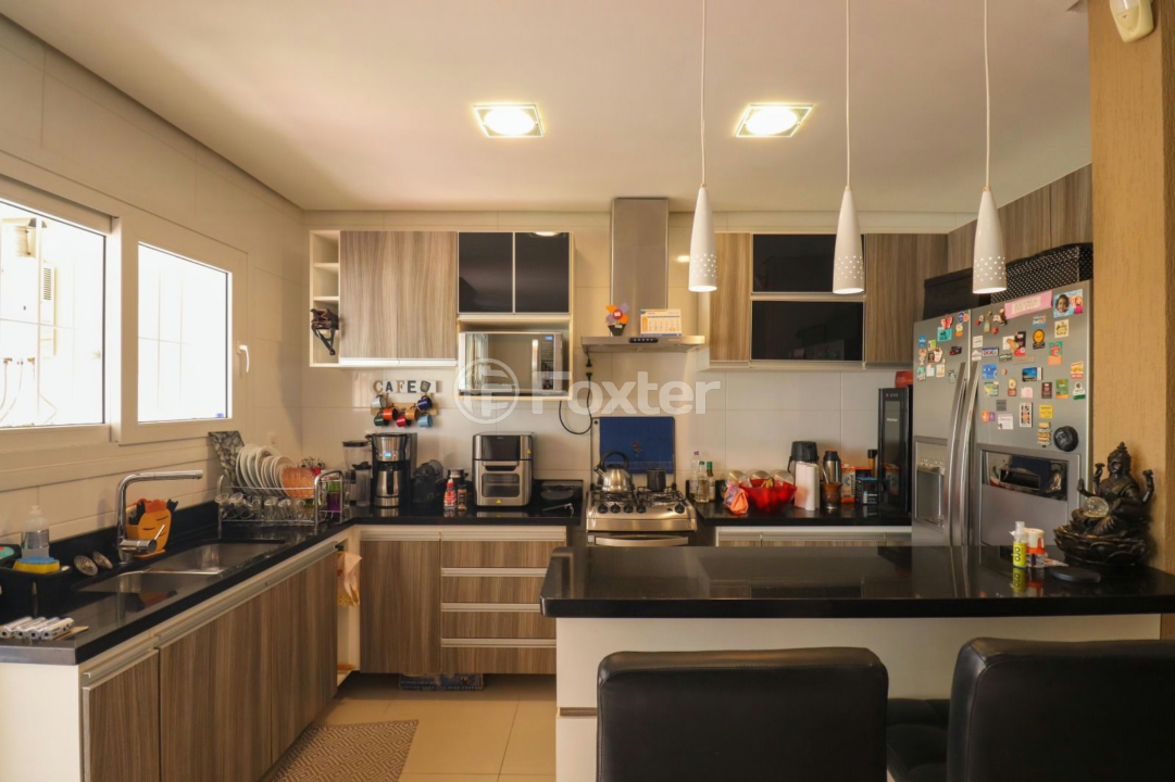 Casa de Condomínio à venda com 3 quartos, 142m² - Foto 4