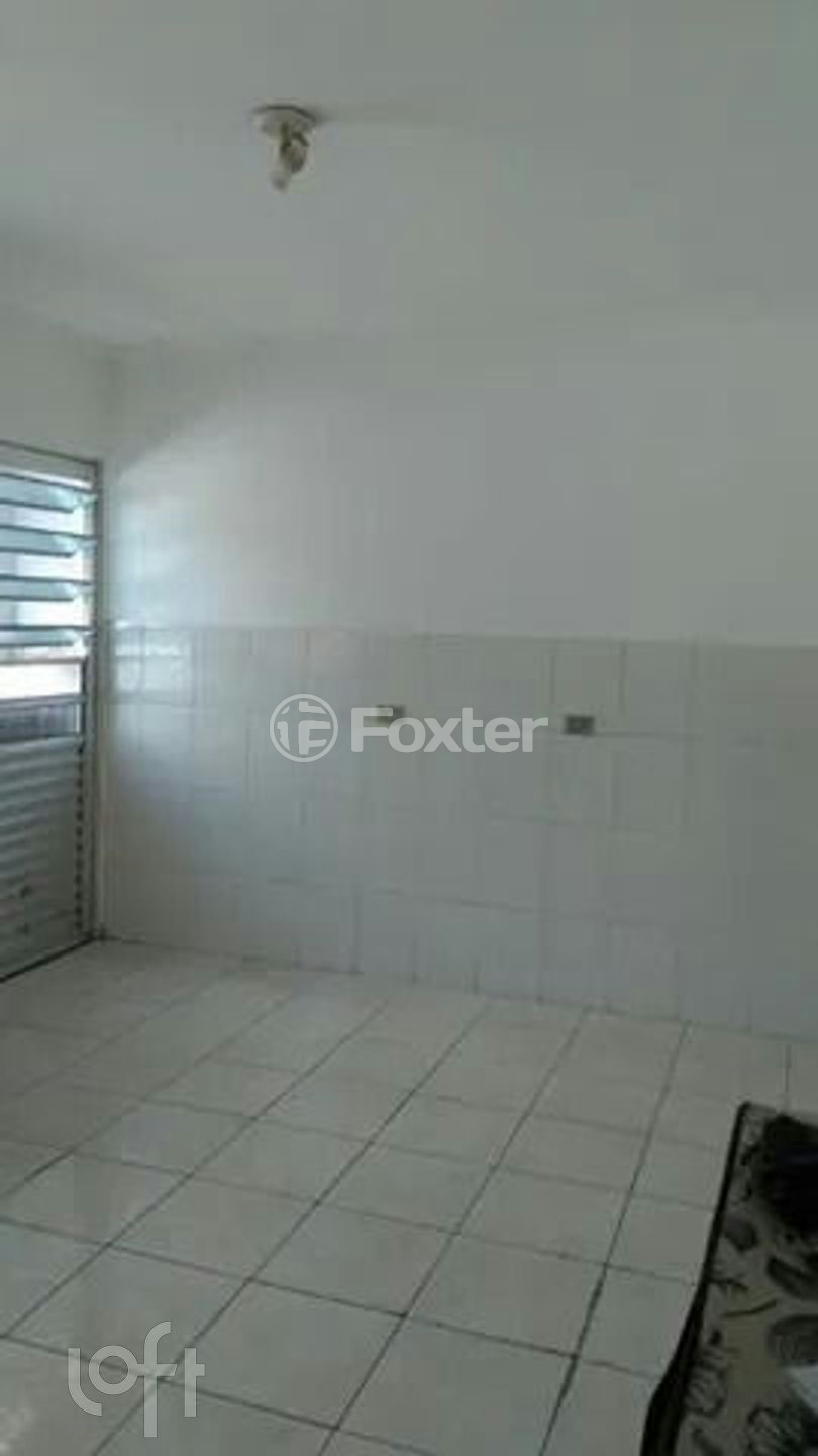 Casa à venda com 4 quartos, 207m² - Foto 2