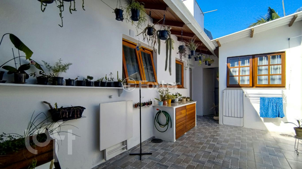 Casa à venda com 2 quartos, 90m² - Foto 19