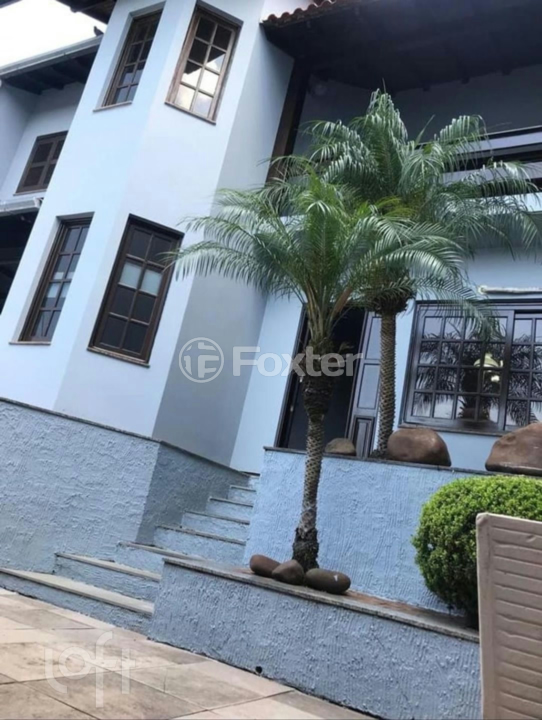 Casa à venda com 3 quartos, 256m² - Foto 4