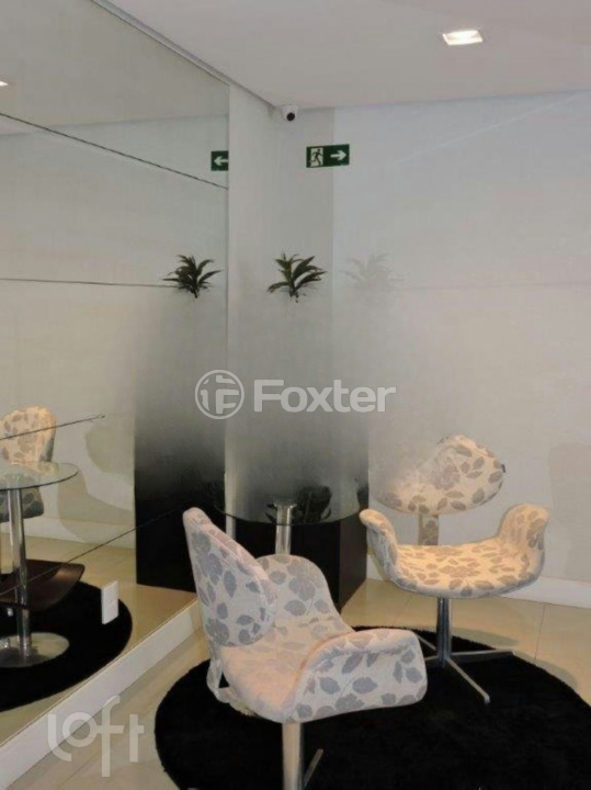 Apartamento à venda com 3 quartos, 118m² - Foto 2