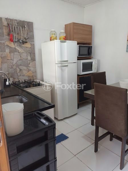 Casa à venda com 2 quartos, 90m² - Foto 11
