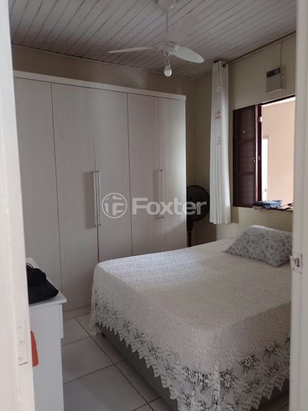 Casa à venda com 2 quartos, 90m² - Foto 4