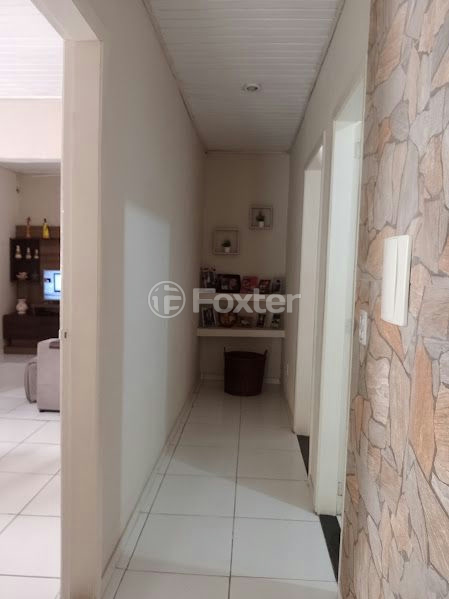 Casa à venda com 2 quartos, 90m² - Foto 3