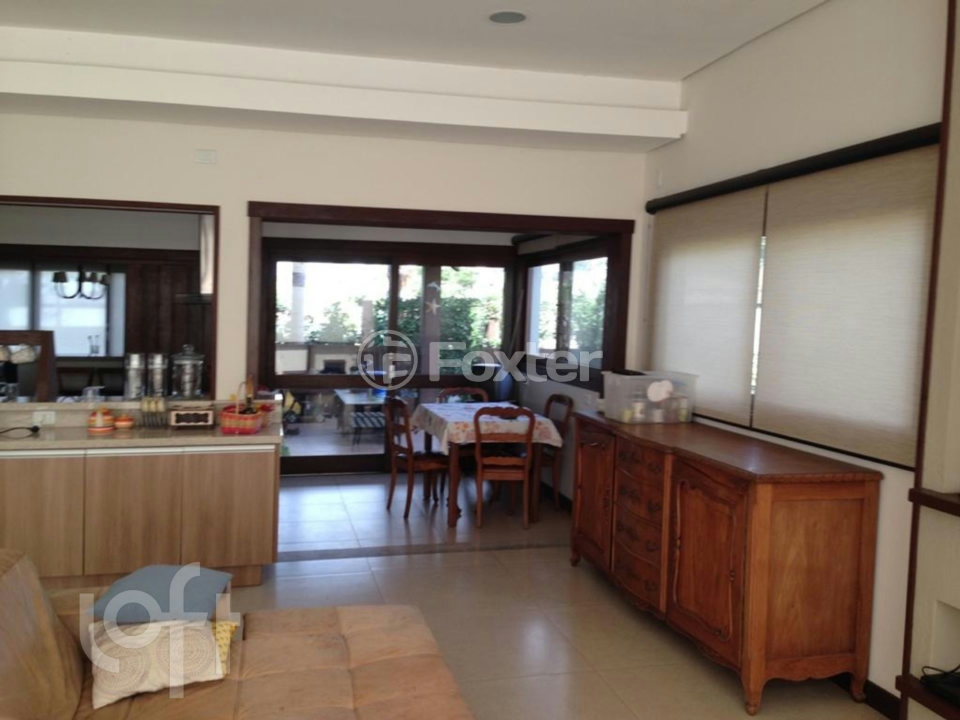 Casa à venda com 3 quartos, 380m² - Foto 3