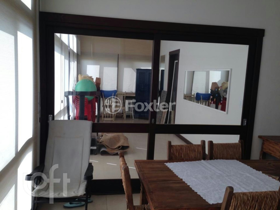Casa à venda com 3 quartos, 380m² - Foto 4