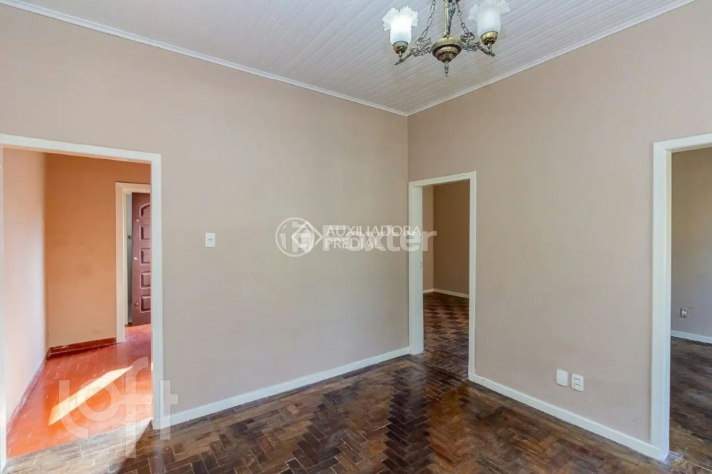 Casa à venda com 2 quartos, 90m² - Foto 8