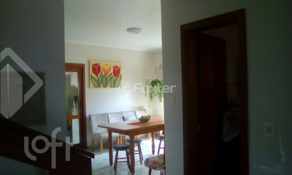 Casa à venda com 4 quartos, 130m² - Foto 1