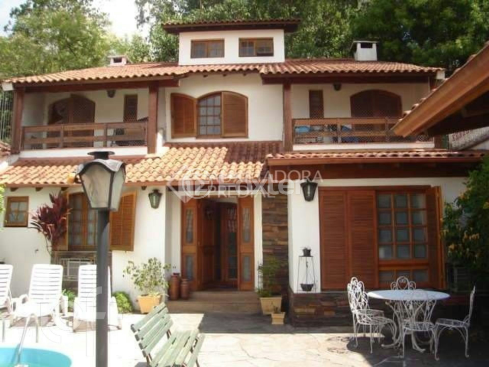 Casa à venda com 3 quartos, 143m² - Foto 1