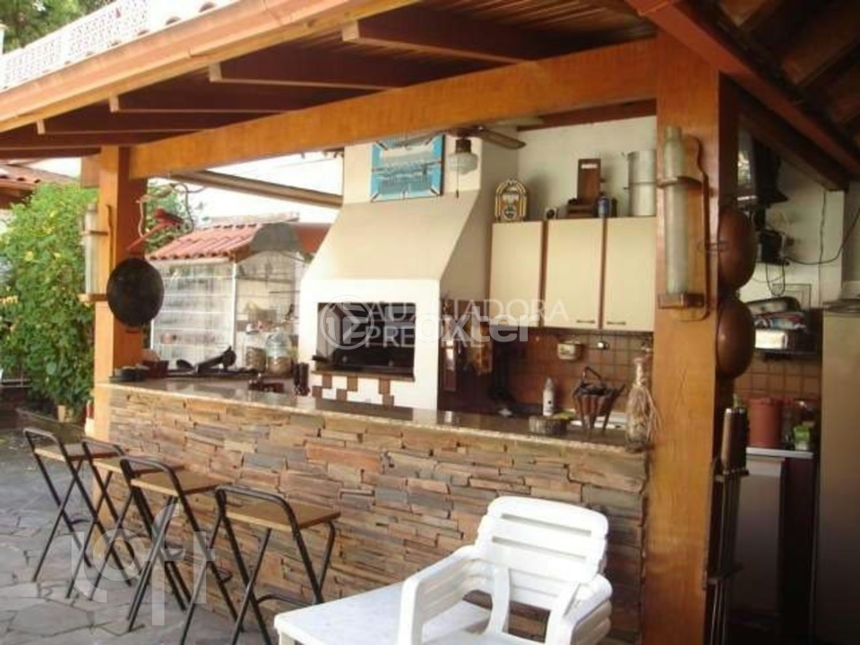 Casa à venda com 3 quartos, 143m² - Foto 3
