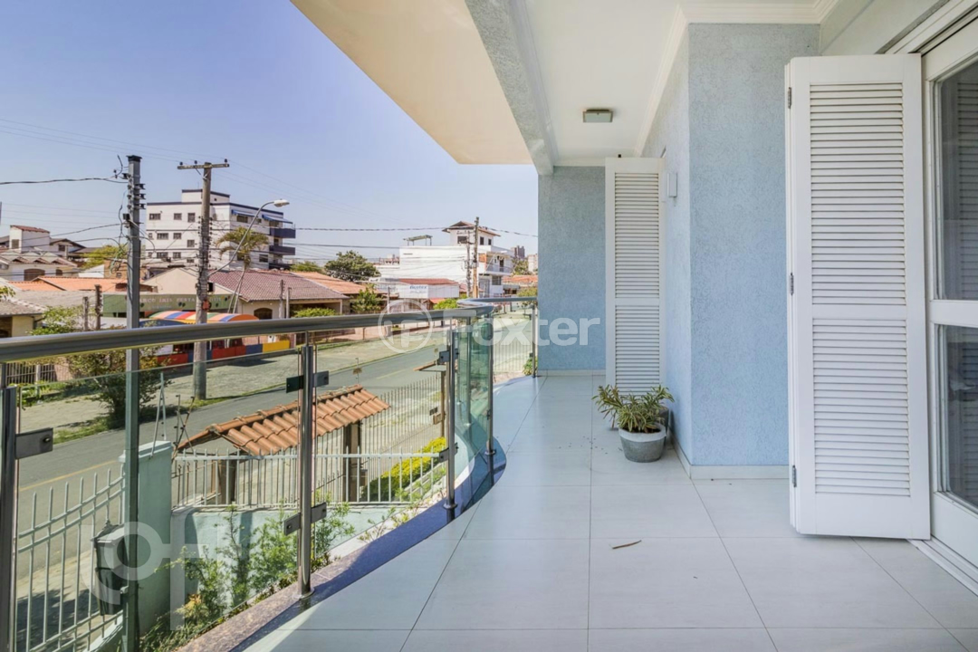 Casa à venda com 5 quartos, 243m² - Foto 46