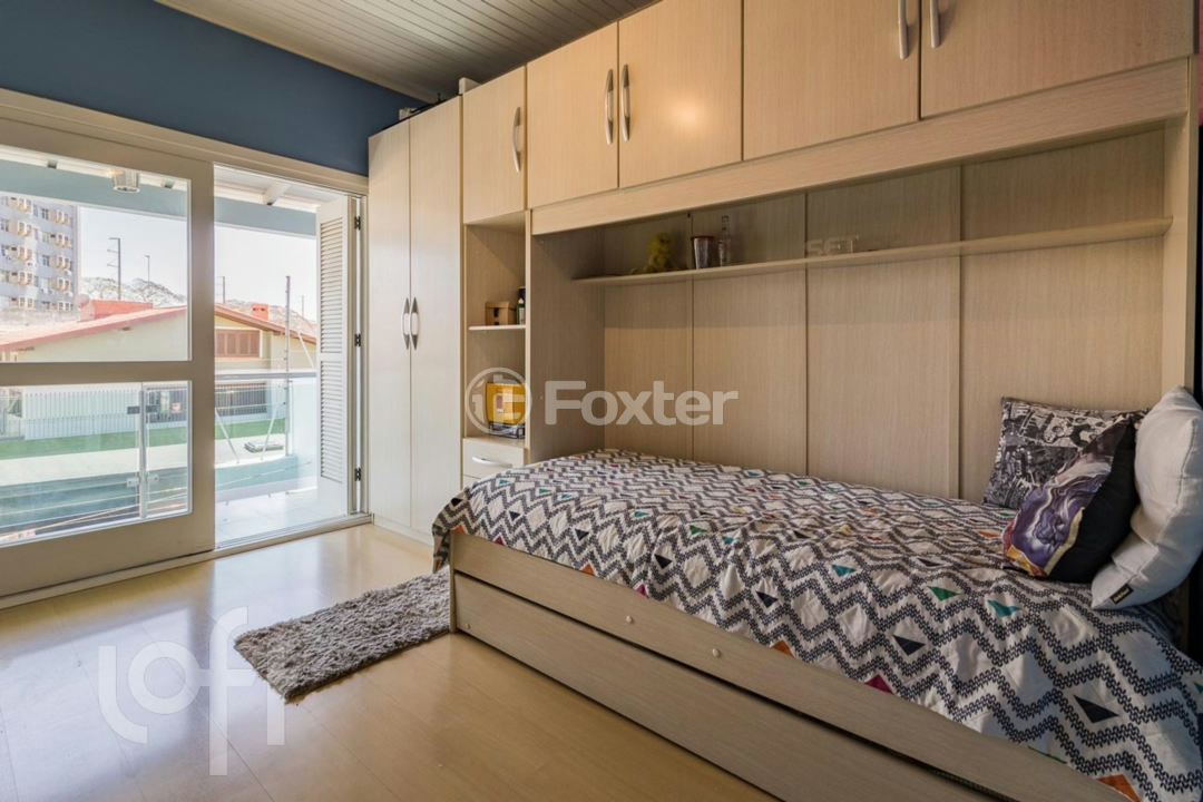 Casa à venda com 5 quartos, 243m² - Foto 25