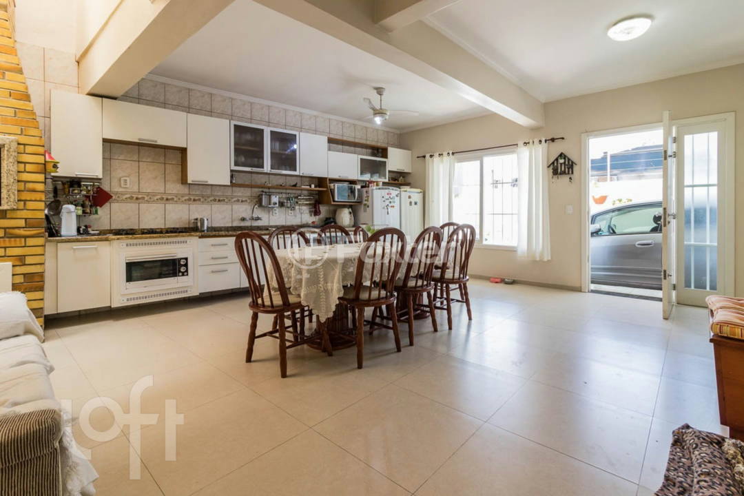 Casa à venda com 5 quartos, 243m² - Foto 32