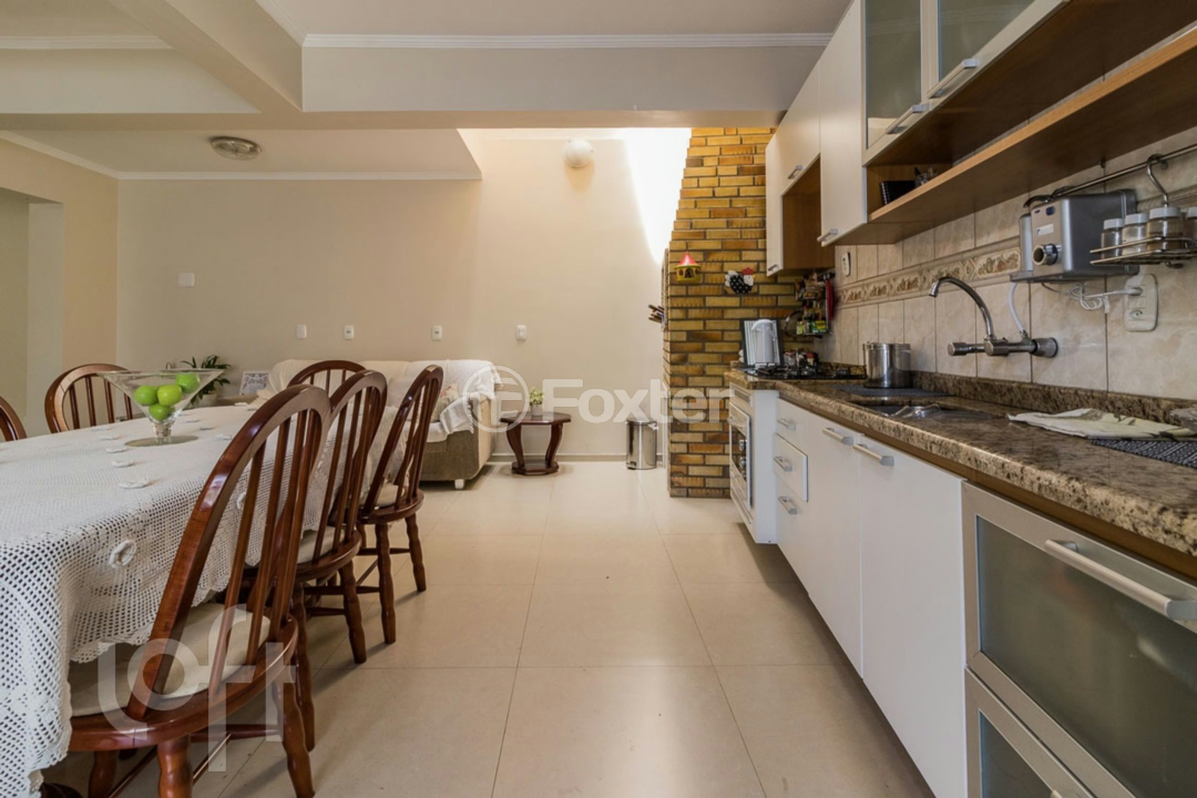 Casa à venda com 5 quartos, 243m² - Foto 34