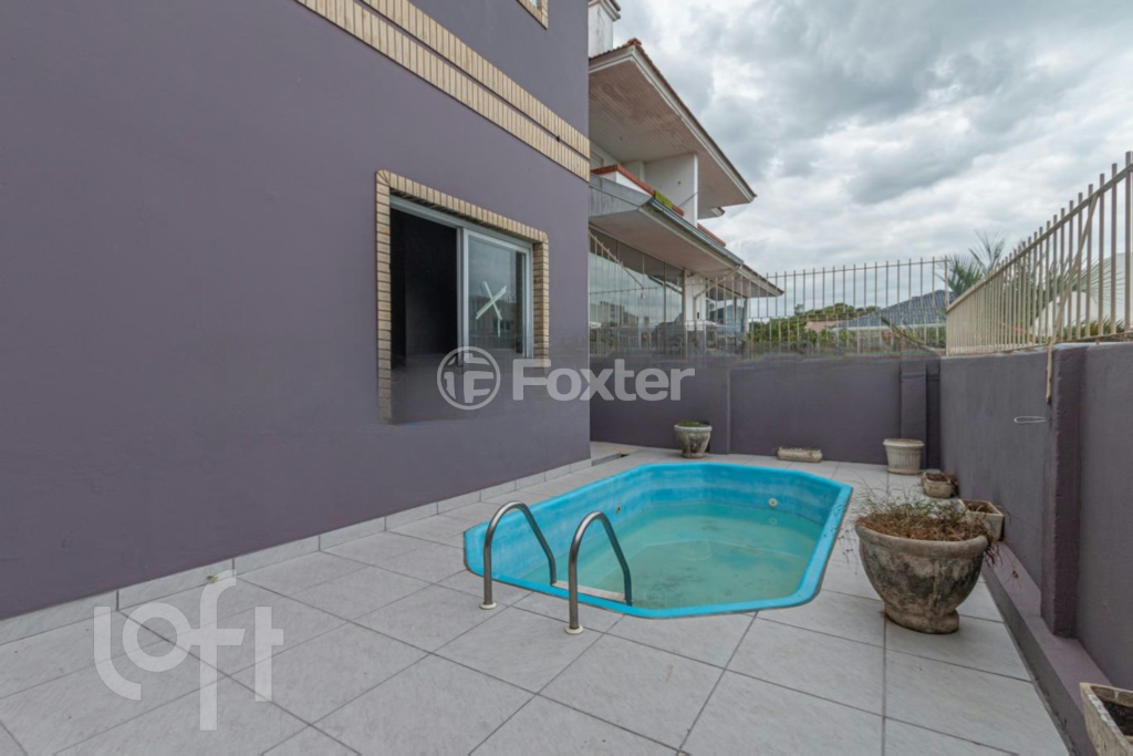 Casa à venda com 4 quartos, 290m² - Foto 27