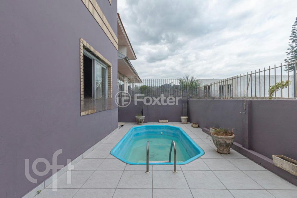 Casa à venda com 4 quartos, 290m² - Foto 26