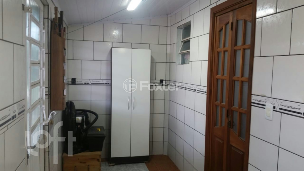 Casa à venda com 3 quartos, 65m² - Foto 2