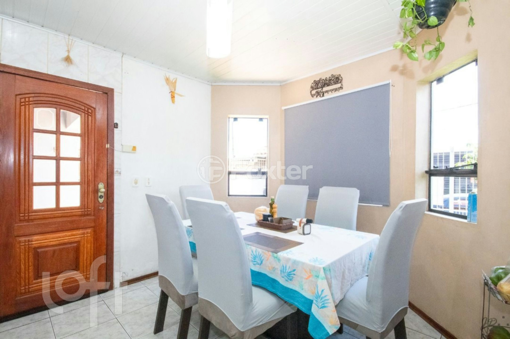 Casa à venda com 3 quartos, 80m² - Foto 4