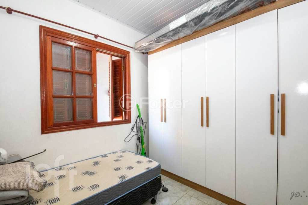 Casa à venda com 3 quartos, 80m² - Foto 17