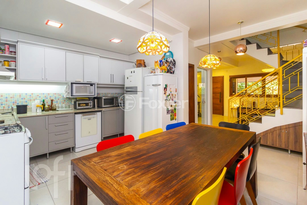 Casa de Condomínio à venda com 3 quartos, 221m² - Foto 19