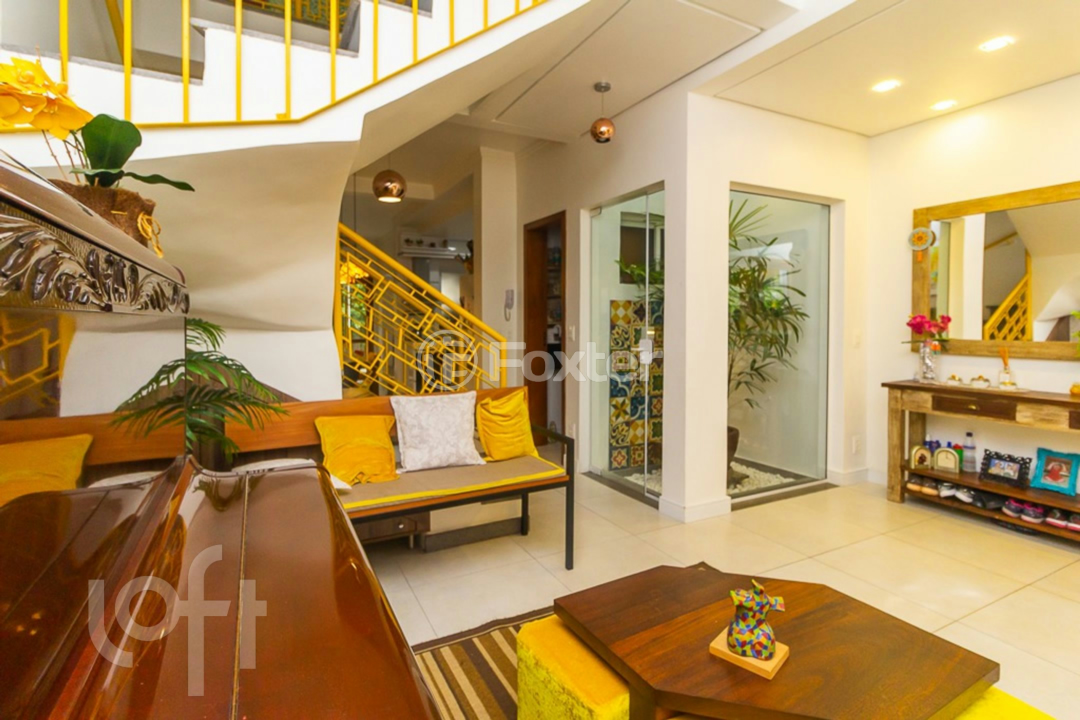 Casa de Condomínio à venda com 3 quartos, 221m² - Foto 1