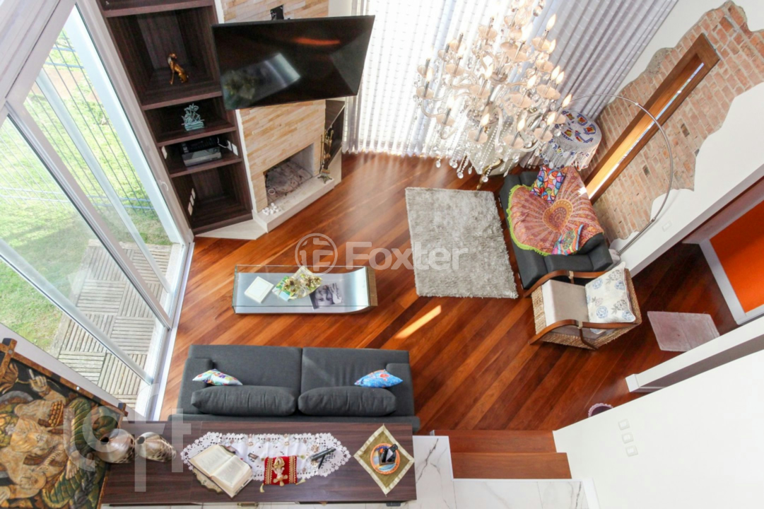 Casa à venda com 3 quartos, 680m² - Foto 2