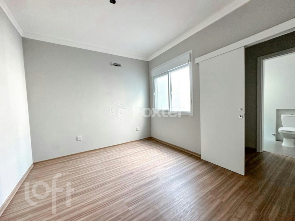 Casa à venda com 3 quartos, 175m² - Foto 1