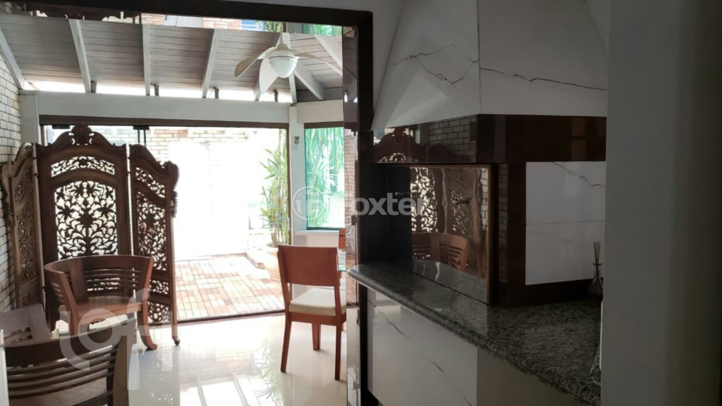 Casa de Condomínio à venda com 3 quartos, 300m² - Foto 33