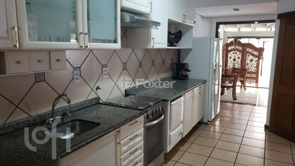 Casa de Condomínio à venda com 3 quartos, 300m² - Foto 13