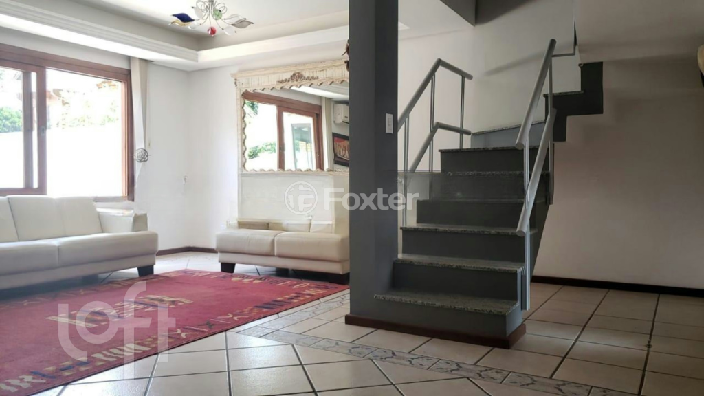Casa de Condomínio à venda com 3 quartos, 300m² - Foto 1