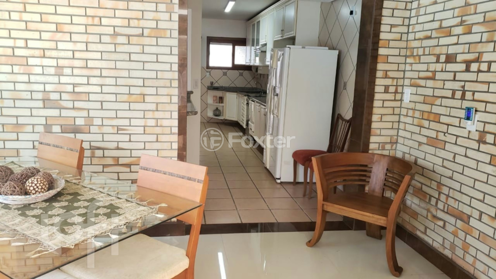 Casa de Condomínio à venda com 3 quartos, 300m² - Foto 18