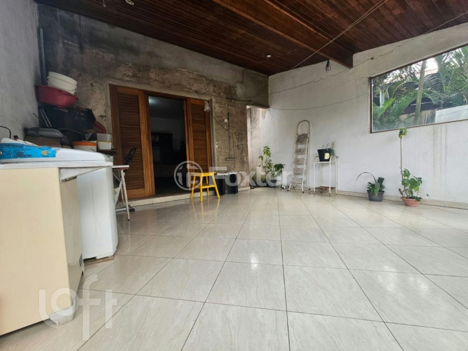 Casa à venda com 3 quartos, 221m² - Foto 18
