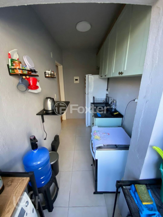 Apartamento à venda com 1 quarto, 37m² - Foto 11