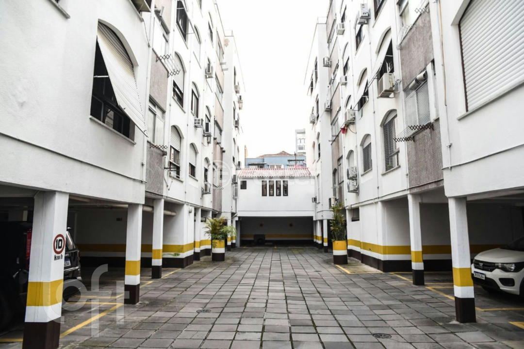 Apartamento à venda com 2 quartos, 67m² - Foto 29