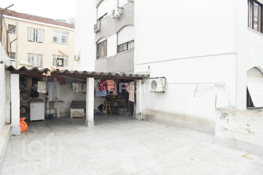 Apartamento à venda com 2 quartos, 67m² - Foto 17