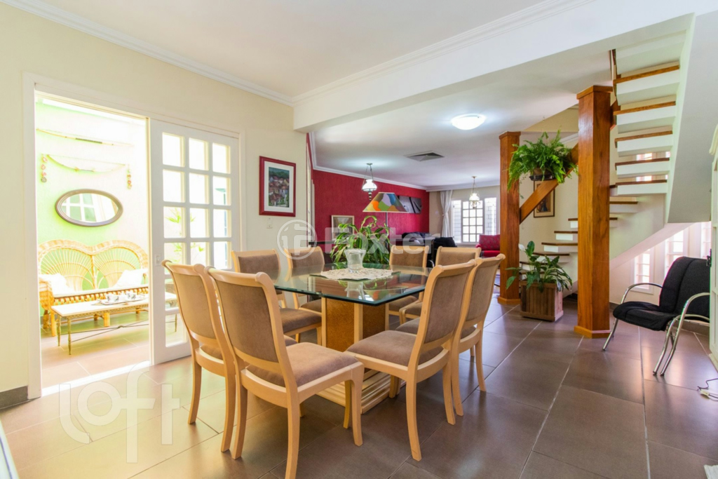 Casa à venda com 4 quartos, 284m² - Foto 2
